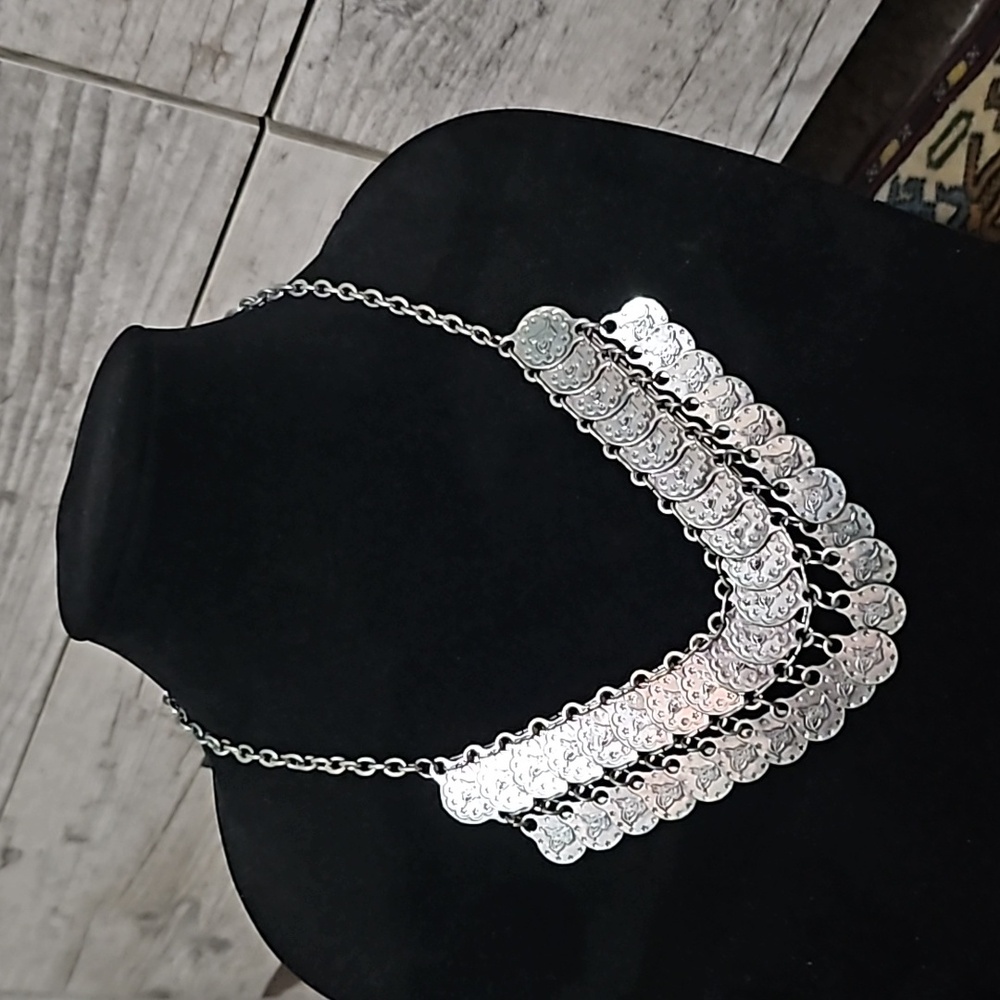 Beat looking gypsy necklace